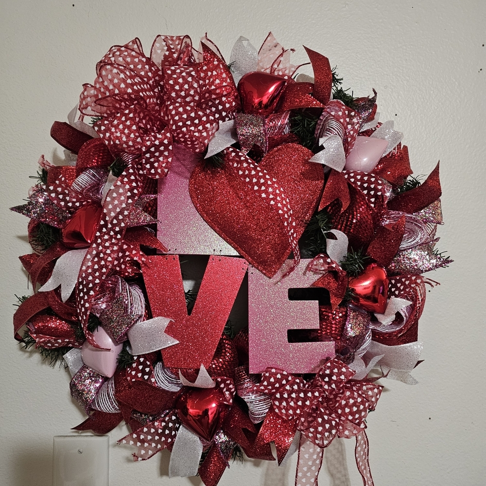 Valentine's Day Red and Pink Heart Wreath